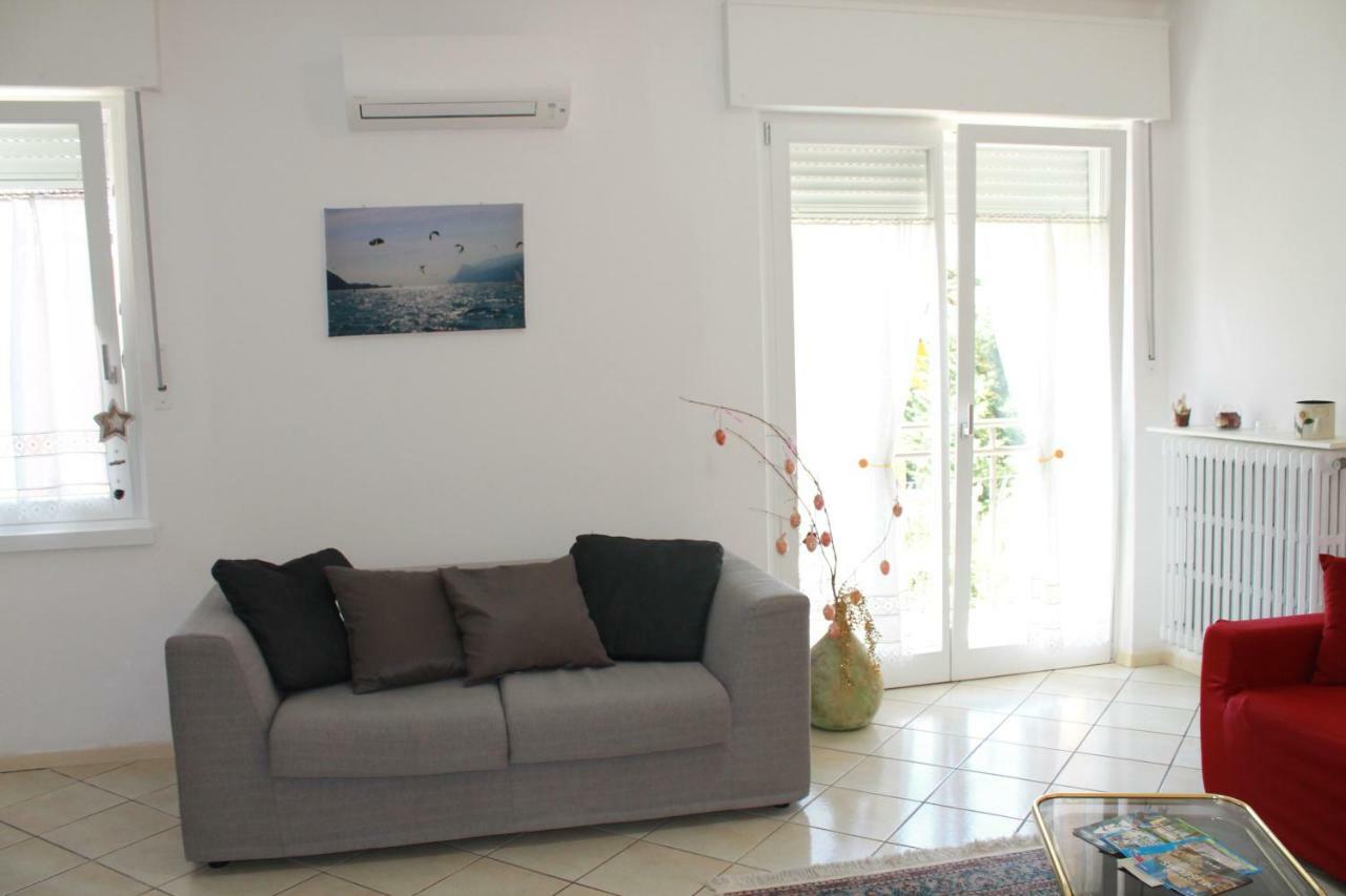 Casa Vacanze Claudette Arco Exterior foto